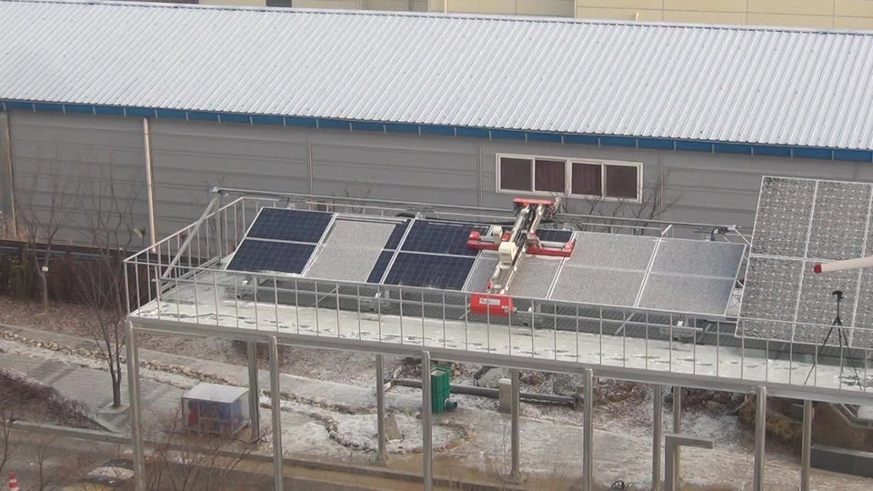 Solmaks One-Permanent mounting for continuous year-round use 